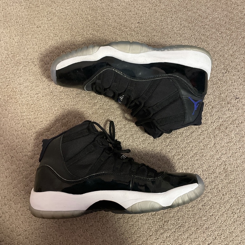 Air Jordan 11 Retro 'Space Jam' 2016